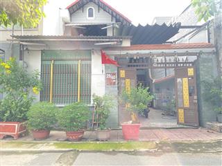Nhà vườn 8x20m, đường 10m thông, gần chợ Bà Điểm