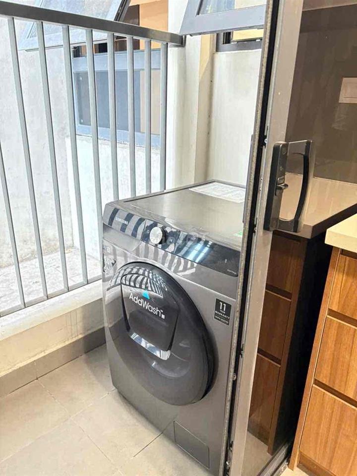 GIÁ RẺ NHẤT ECO GREE, FULL KÍNH 2PN2WC Trống sẵn vào liền!! 16tr/tháng