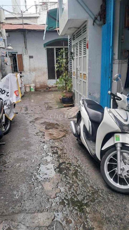 Cần bán gấp nhà Q8 có SHR