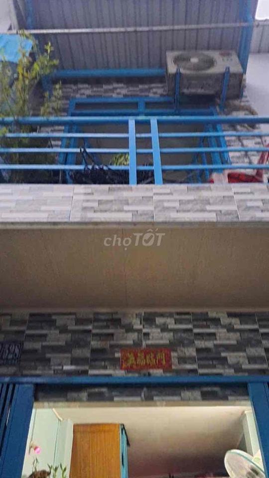 Cần bán gấp nhà Q8 có SHR