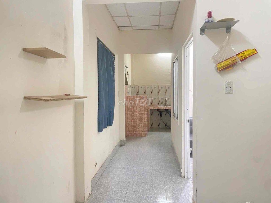 Bán Gấp : 2 Mặt tiền , 2.5T Lý Thường Kiệt .Dĩ an . sổ riêng Hẻm Oto