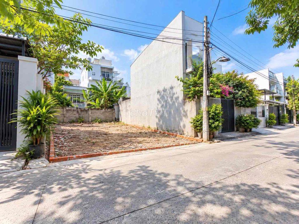 3 Tỷ  52m2  Lê văn việt full thổ