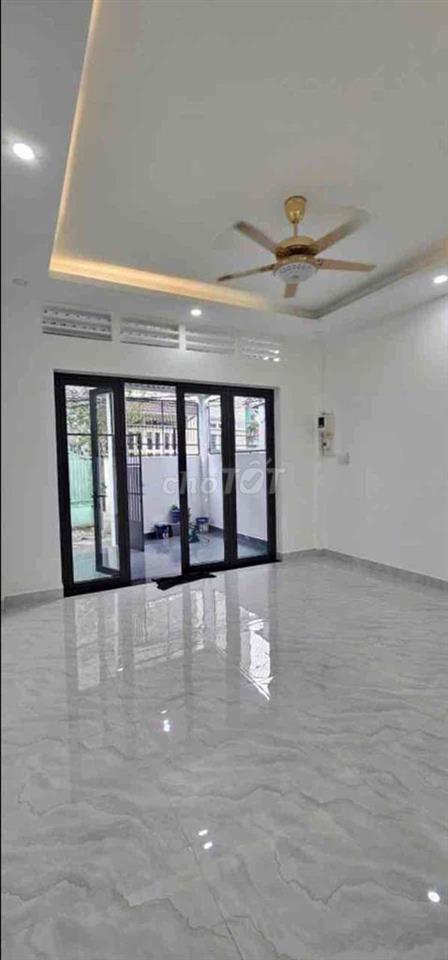4,3tỷ 76m2 C4 LÃ XUÂN OAI Q9