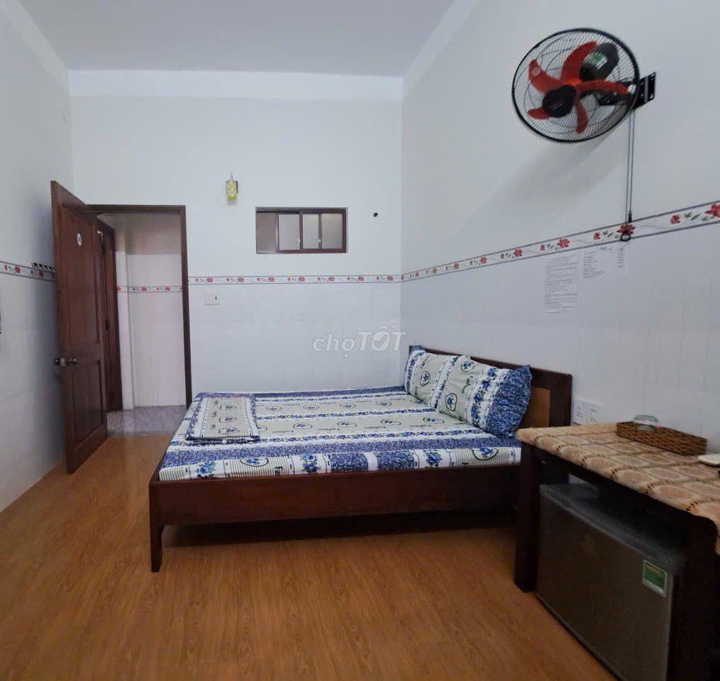CHO THUÊ PHÒNG TRỌ GẦN GẦN ĐƯỜNG PHẠM VĂN ĐỒNG - NHA TRANG