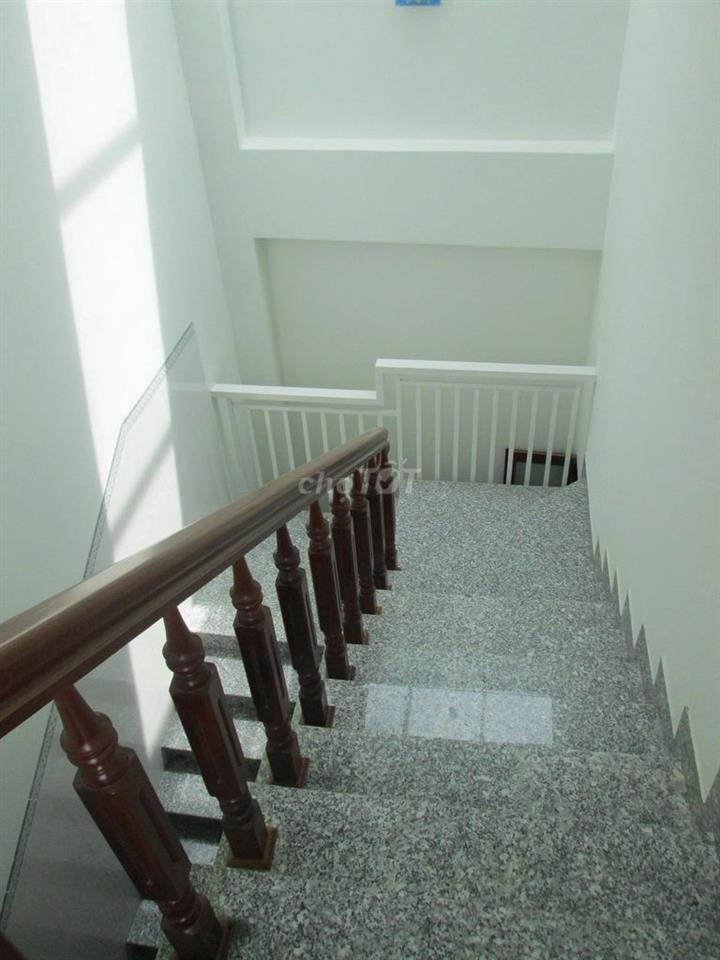 CHO THUÊ PHÒNG TRỌ GẦN GẦN ĐƯỜNG PHẠM VĂN ĐỒNG - NHA TRANG