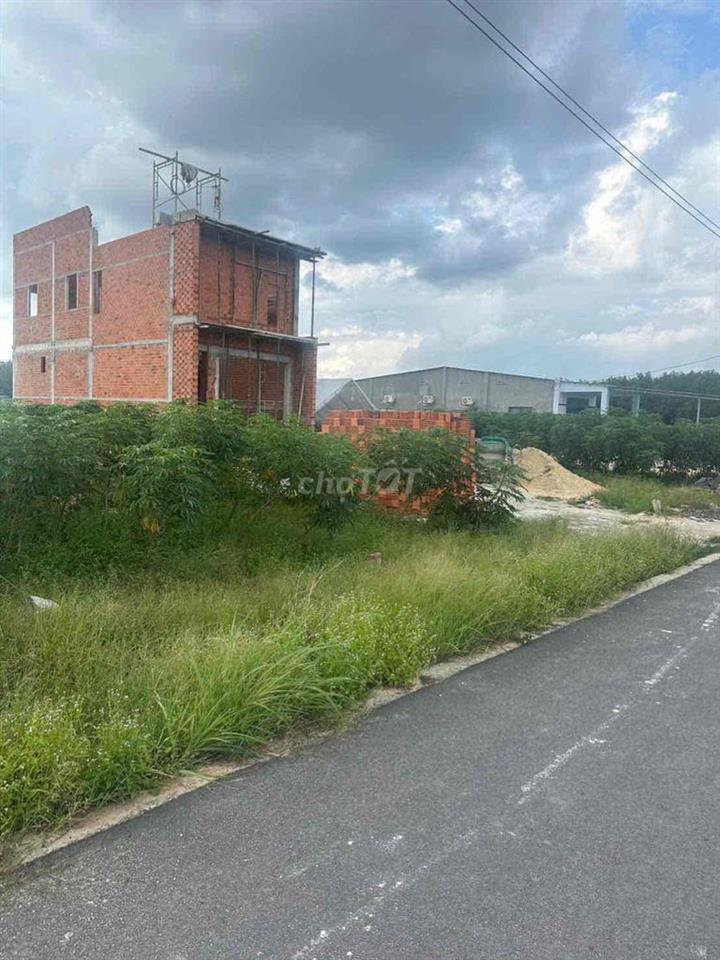 Đất Minh Hưng -Chơn Thành , diện tích 216m2 , có sẵn thổ cư .