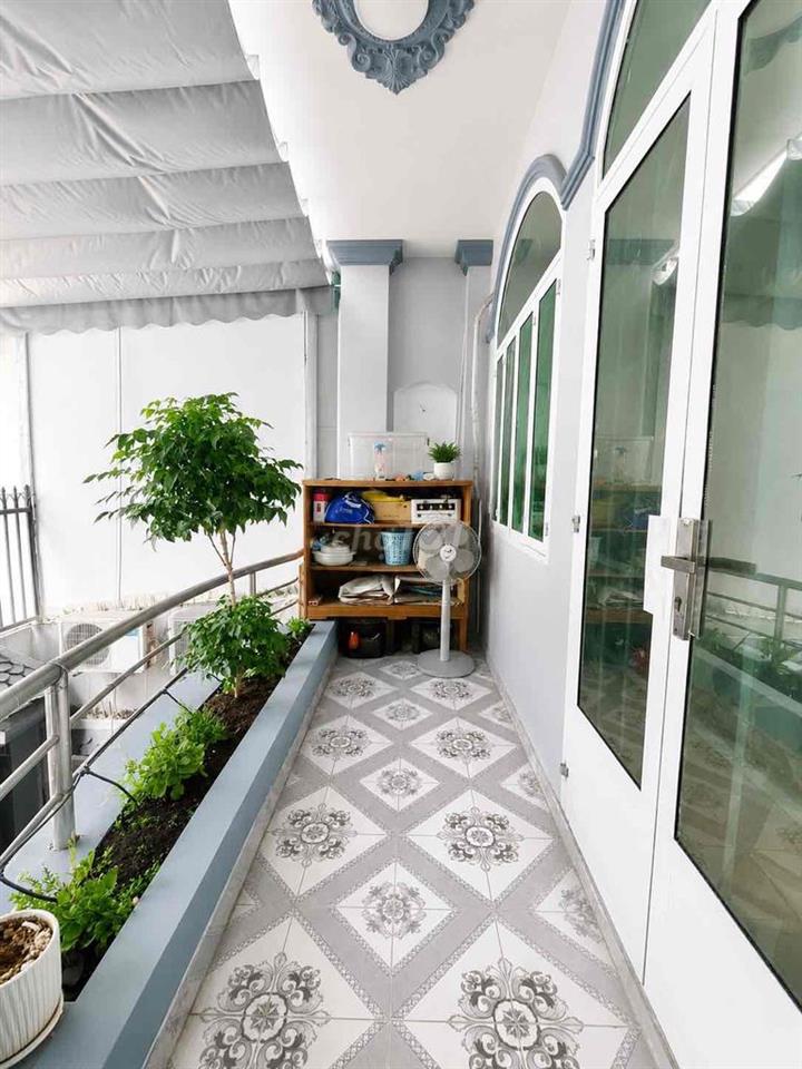 Bán nhà 2 tầng 100m2 ngang 6.2m nở hậu ngay Tân Sơn Nhì