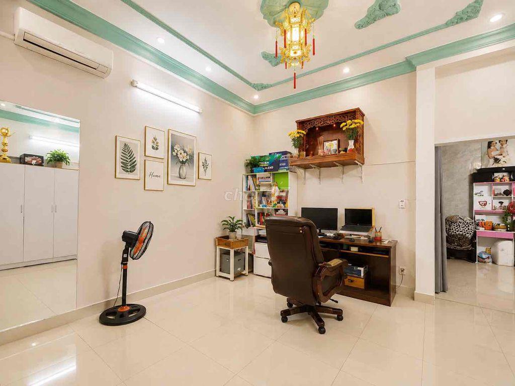 Bán nhà 2 tầng 100m2 ngang 6.2m nở hậu ngay Tân Sơn Nhì