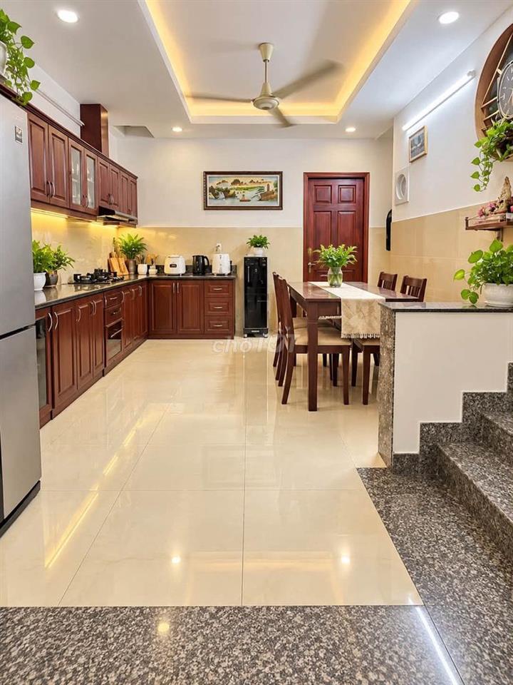 CHỈ 9.X NHÀ 3 TẦNG 90M² NGANG 5 HẺM 6M THÔNG  ĐỐI DIỆN AEON