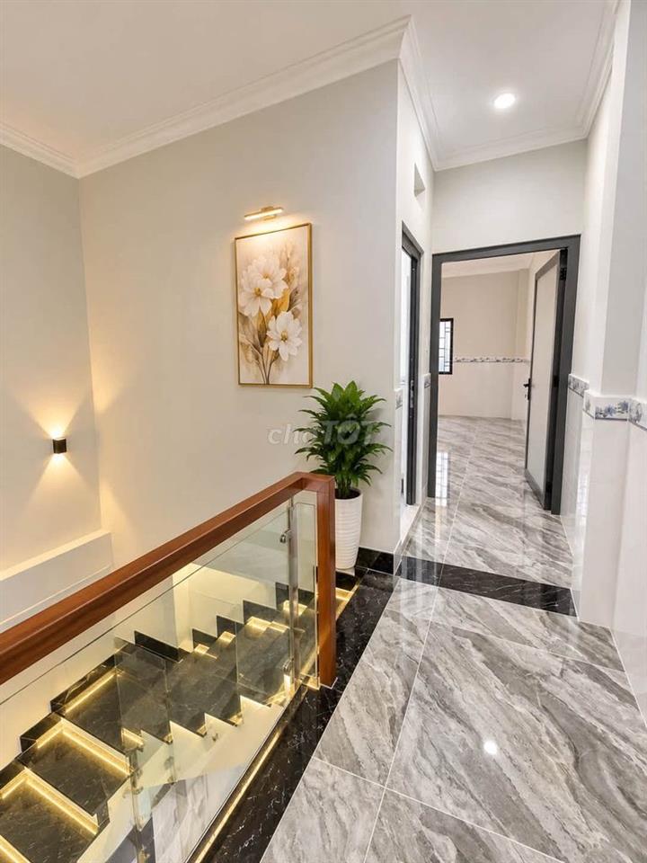 BÁN NHÀ MỚI 2 TẦNG 73M², HXH CẠNH AEON MALL CELADON CITY, CHỈ 6.X