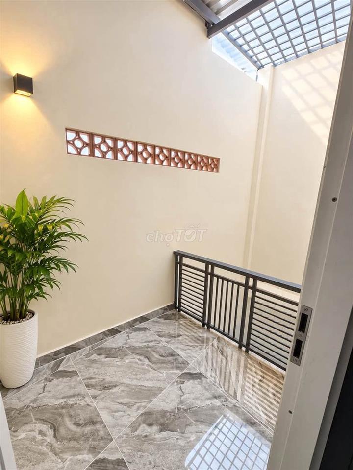 BÁN NHÀ MỚI 2 TẦNG 73M², HXH CẠNH AEON MALL CELADON CITY, CHỈ 6.X