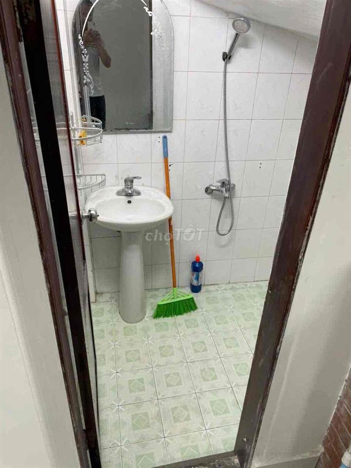 chính chủ cho thuê nhà 3 tầng ở Tây Mỗ