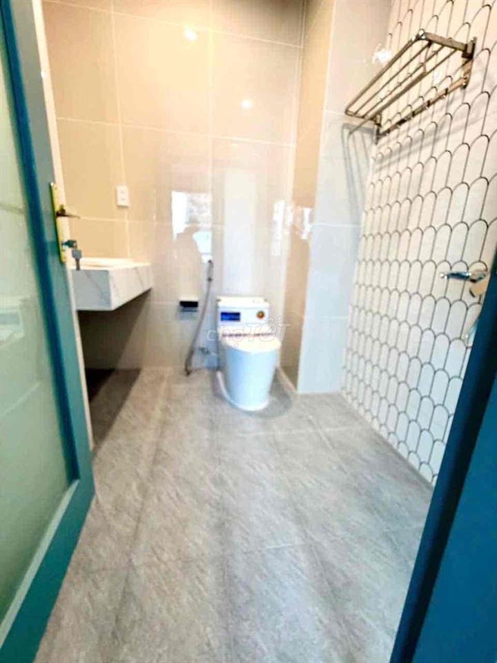 bán nhà 180 NGUYỄN AN NINH DT 104m2 giá 9ty3 lh ***