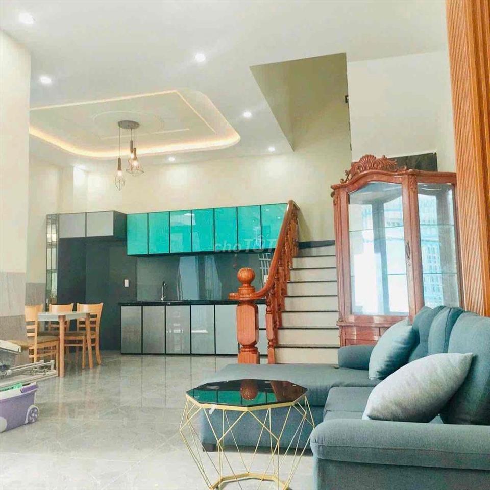 bán nhà đường LÊ HỒNG PHONG GIÁ 6ty3 lh ***