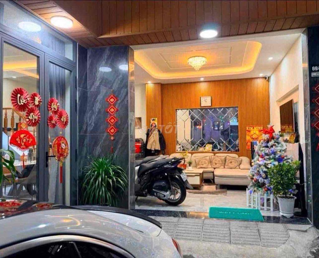 bán nhà đường LÊ HỒNG PHONG GIÁ 6ty3 lh ***