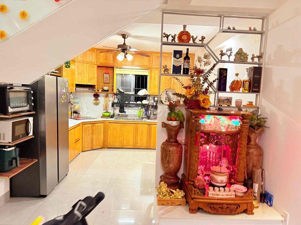 Bán nhà đường Cô Bắc dt 50m2 dtsd 250m2 giâ 7ty5 Lh ***