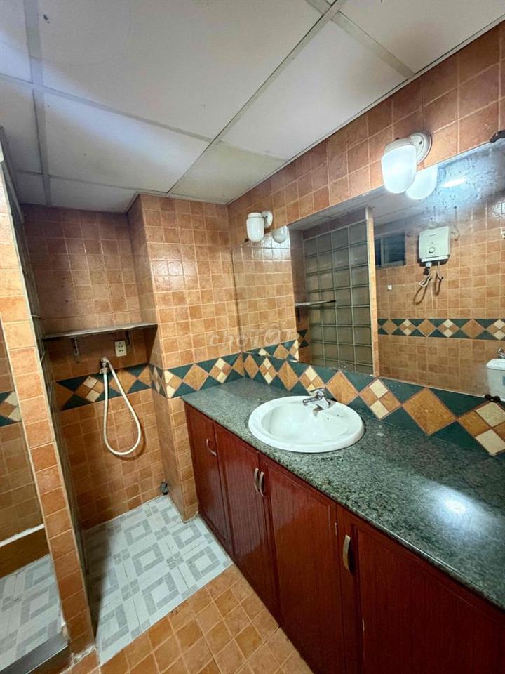 TÌM BẠN NỮ Ở GHÉP (NGÃ TƯ HÀNG XANH)