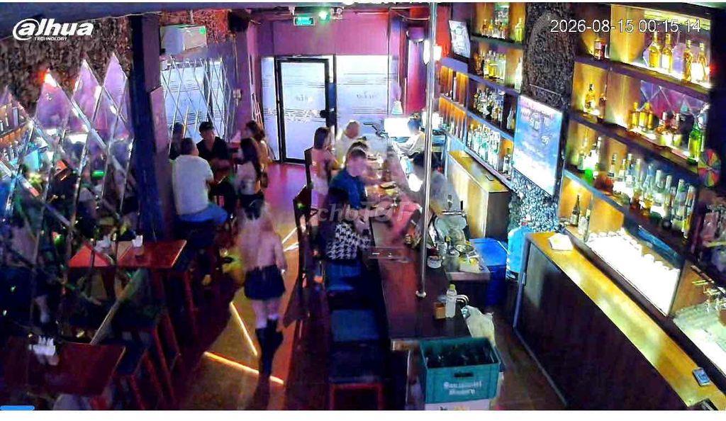 📣📣📣Sang quán bar tại trung tâm Quận 1, gần phố đi bộ Nguyễn Huệ nhộn n