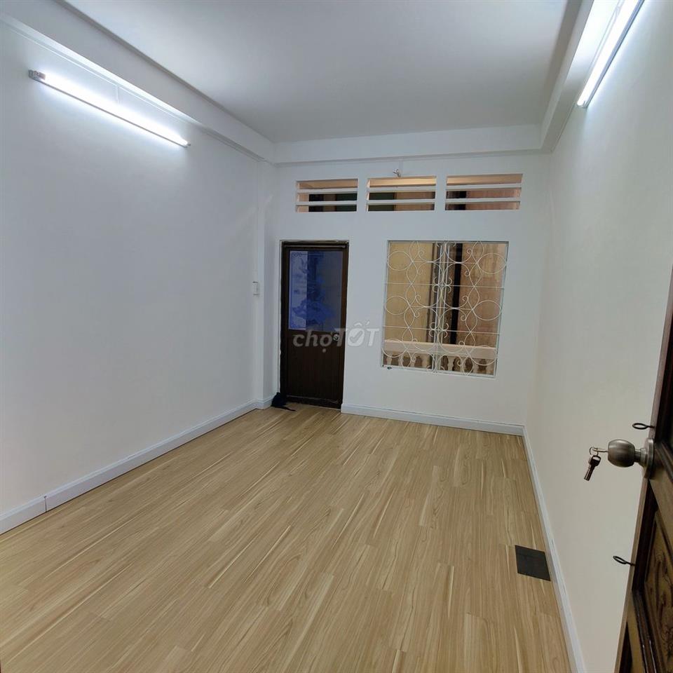 BÁN NHÀ ĐƯỜNG BÀ HẠT- BTCT 1 TRỆT 2 LẦU - 4 PN 2 WC VỪA Ở VỪA CHO THUÊ