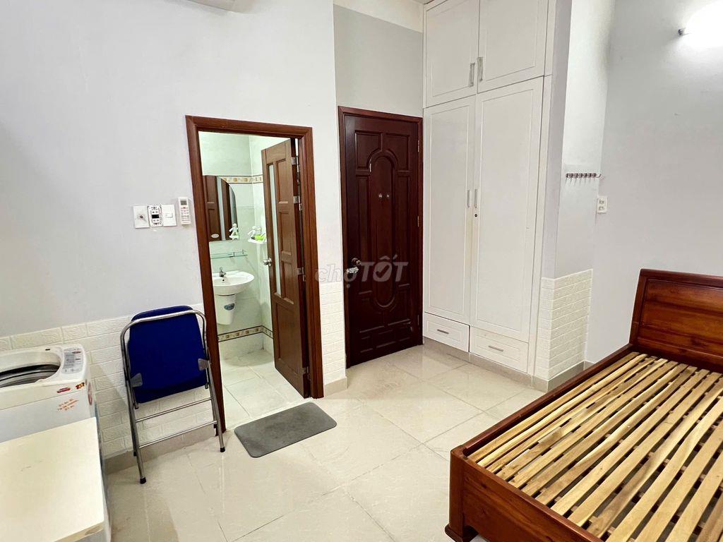 Phòng 1 người 20m2 Lý Thường Kiệt full nội thất, giờ giấc tự do