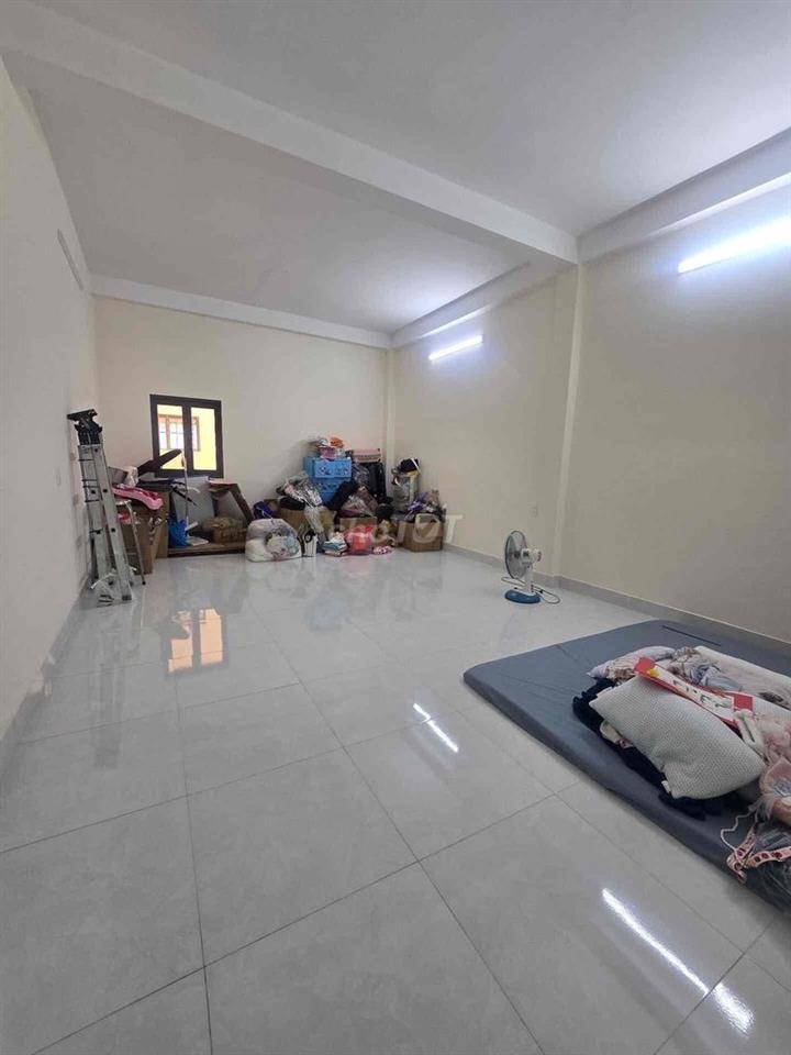 🏡 **NHÀ PHỐ HIỆN ĐẠI 4 TẦNG – GARAGE Ô TÔ – FULL NỘI THẤT CAO CẤP CHÂU