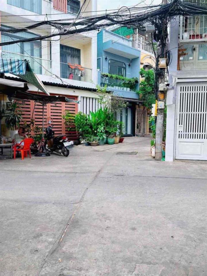 🏠 NHÀ ĐẸP CHÁNH HƯNG – QUẬN 8 | DTSD 72M² | 1 TRỆT 2 LẦU + 1 LỬNG