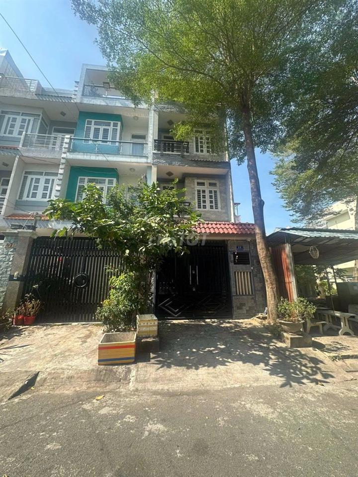 Nhà phố