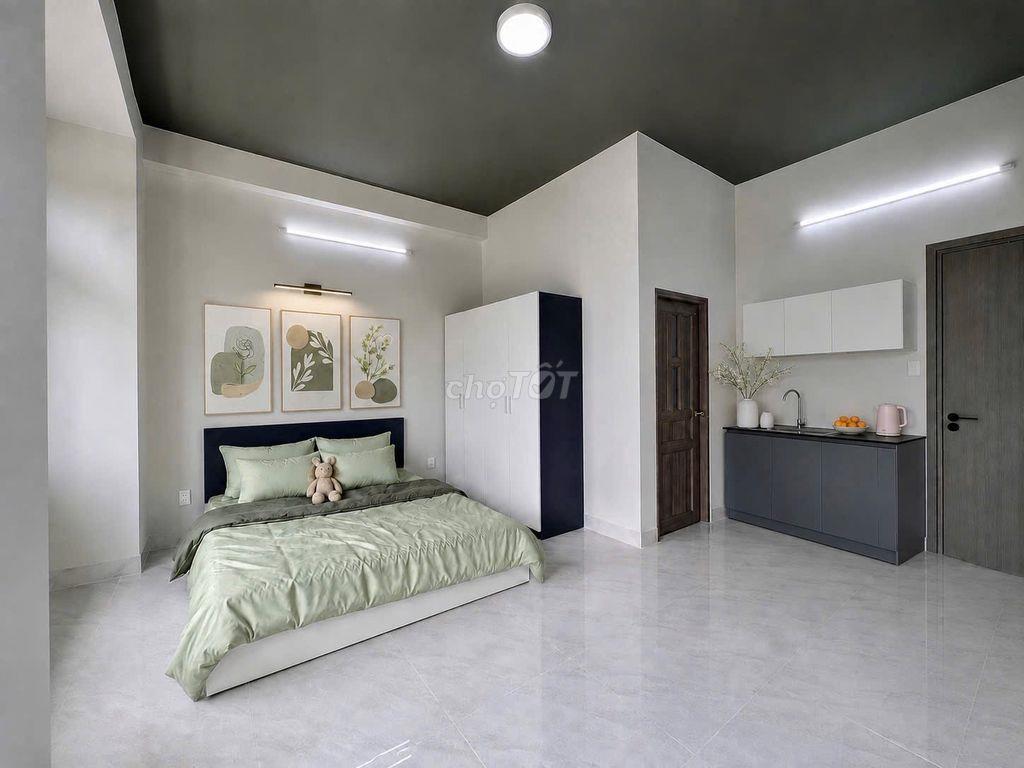 CĂN HỘ MỚI XÂY - BAN CÔNG THOÁNG - KẾ BÊN UEH - FULL NỘI THẤT