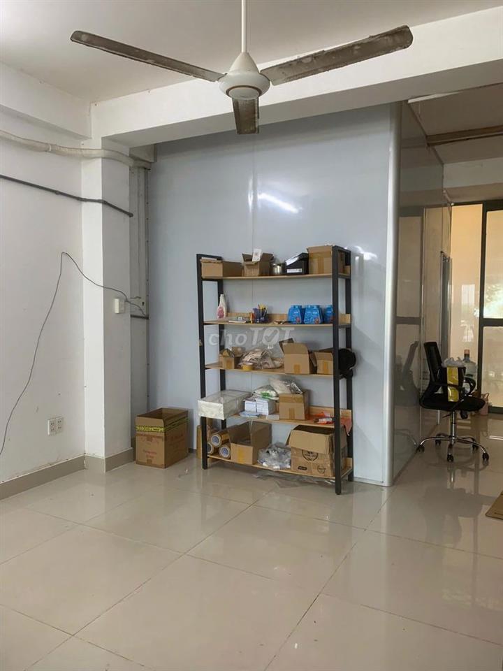 Cho thuê mặt bằng kinh doanh rộng hơn 100m