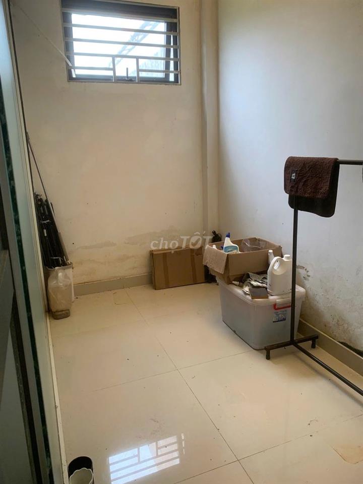 Cho thuê mặt bằng kinh doanh rộng hơn 100m