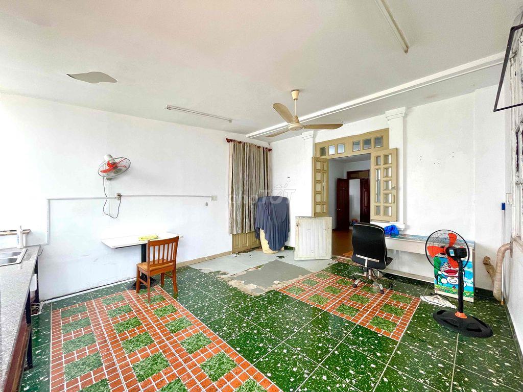 PHÒNG TRỌ 60M2 - SÁT UTH - Ở TỐI ĐA 6 NGƯỜI