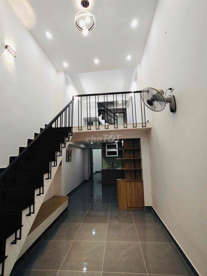 Bán nhà kiệt ô tô Đống Đa 6m