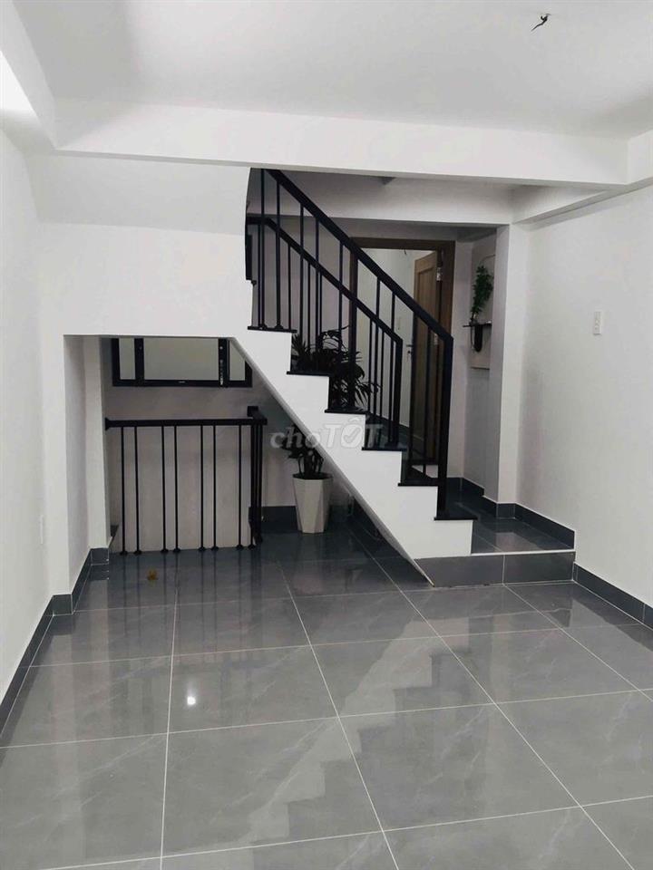 Bán nhà kiệt ô tô Đống Đa 6m