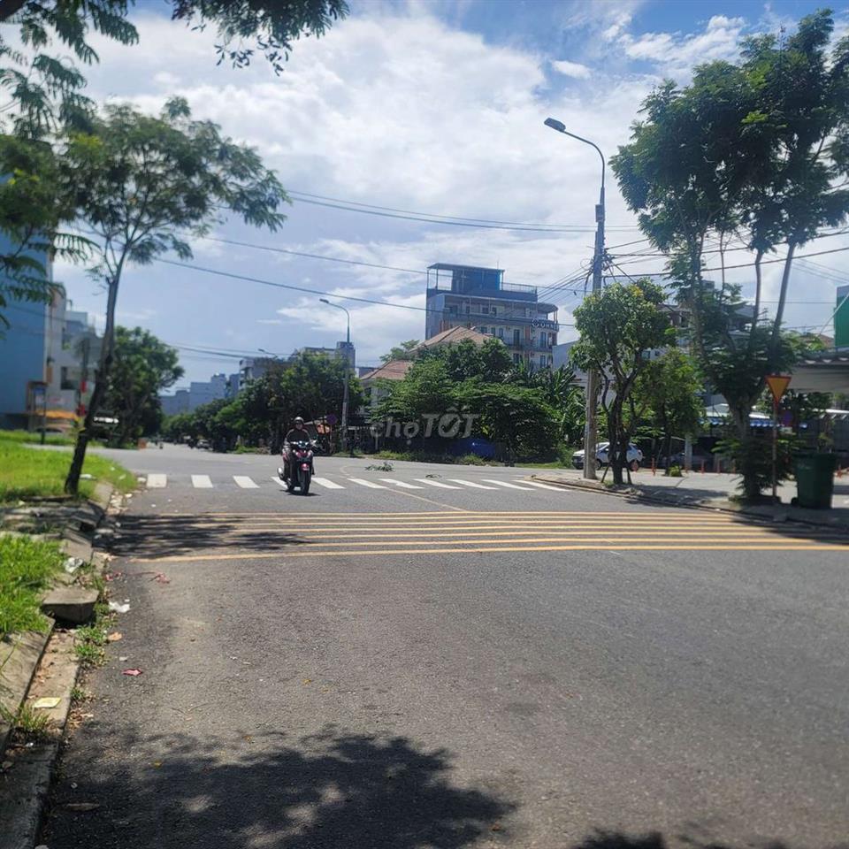 Cho Thuê Đất Ngay Góc Ngã 4 Đoàn Khuê Và Xuân Quỳnh Khu Nam Việt Á