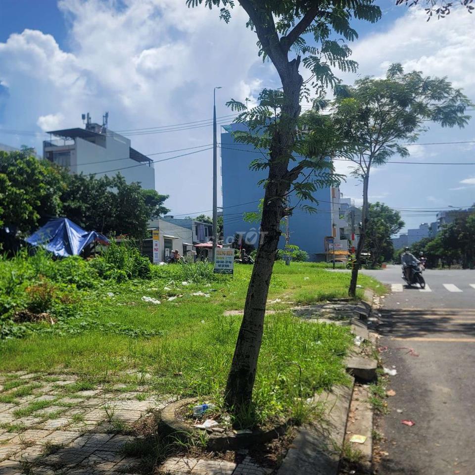 Cho Thuê Đất Ngay Góc Ngã 4 Đoàn Khuê Và Xuân Quỳnh Khu Nam Việt Á