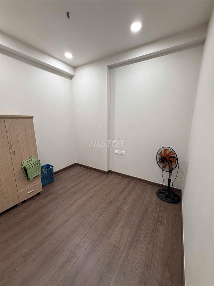 Tìm 1 bạn nữ ở phòng thường trong căn hộ 2PN 1WC