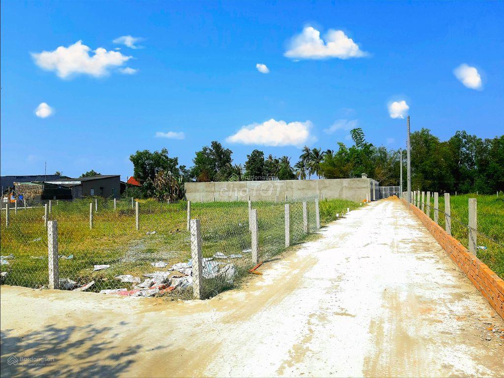 Chính chủ cần ra nhanh 300m2 đất CLN gần Ngã Tư Xoài Đôi.Cần Giuộc