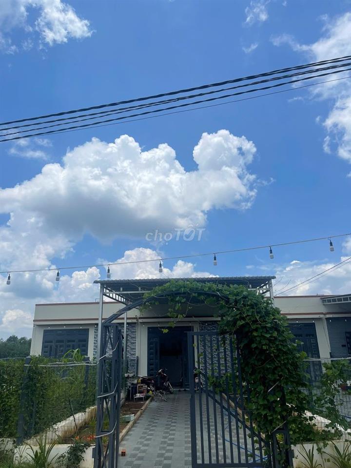 Định cư nước ngoài, bán gấp nhà cấp 4