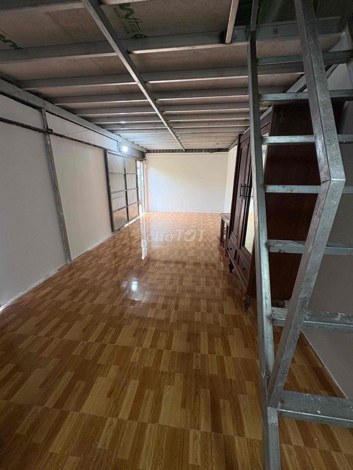 Bán gấp nhà Bình Chánh 700tr sổ chung