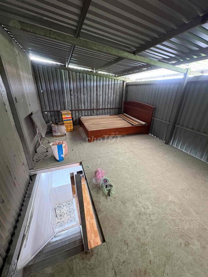 Bán gấp nhà Bình Chánh 700tr sổ chung