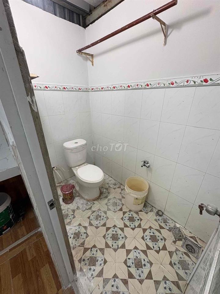 Bán gấp nhà Bình Chánh 700tr sổ chung
