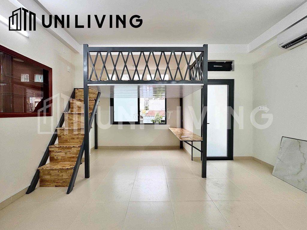 Pass phòng sau lưng trường UEF