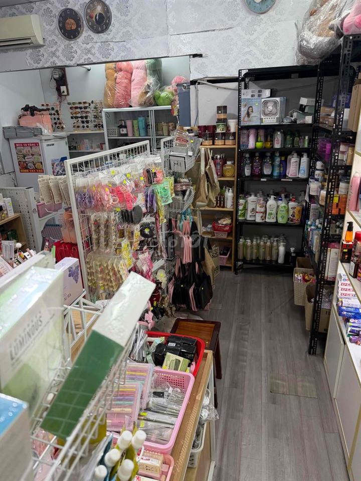 không có thời gian quản lý cần sang lại tiệm