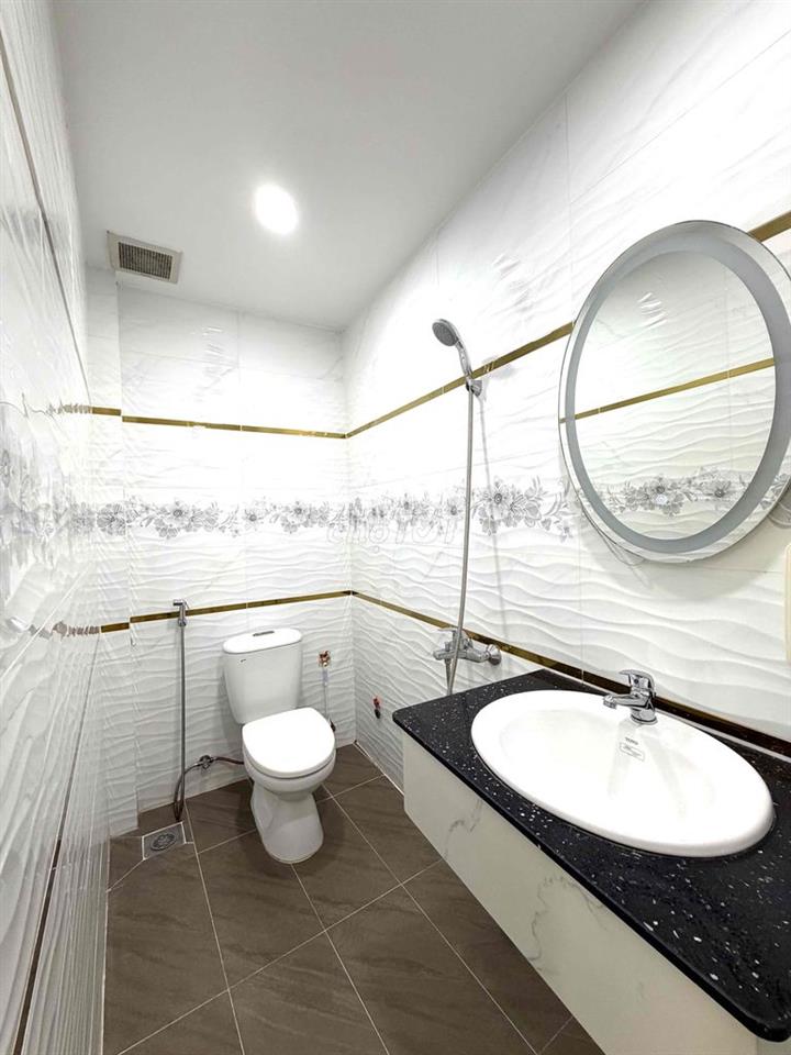GIẢM MẠNH 1 TỶ RA NHANH CĂN NHÀ TRUNG TÂM PHÚ NHUẬN HẺM XE HƠI QUAY ĐẦ