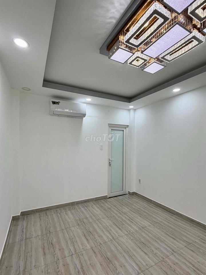 GIẢM MẠNH 1 TỶ RA NHANH CĂN NHÀ TRUNG TÂM PHÚ NHUẬN HẺM XE HƠI QUAY ĐẦ