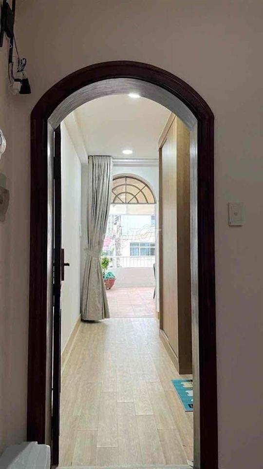 CĂN HỘ FULL NỘI THẤT, BAN CÔNG SIÊU RỘNG CHỈ 9TR5 GIÁ THẬT CỰC HOT