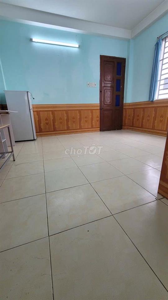 Cho Nữ thuê phòng trọ Cách Mạng Tháng 8, Quận 10