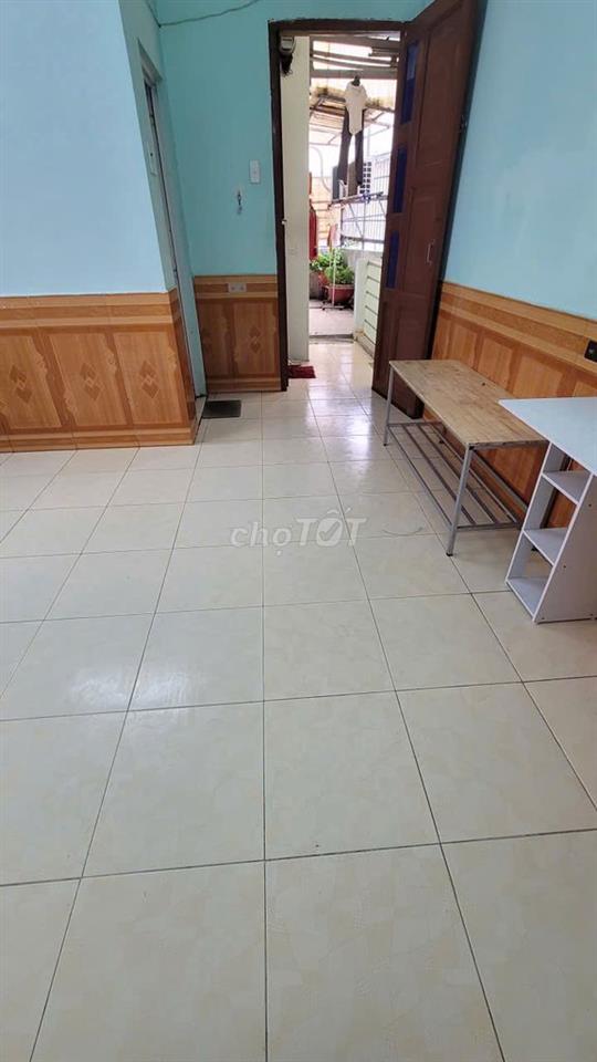 Cho Nữ thuê phòng trọ Cách Mạng Tháng 8, Quận 10