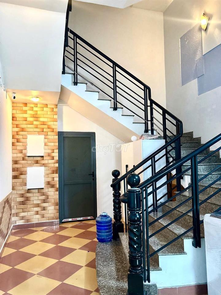 Chính chủ cho Thuê Phòng 331 Phạm Hùng Quận 8 Full nội thất 45m2