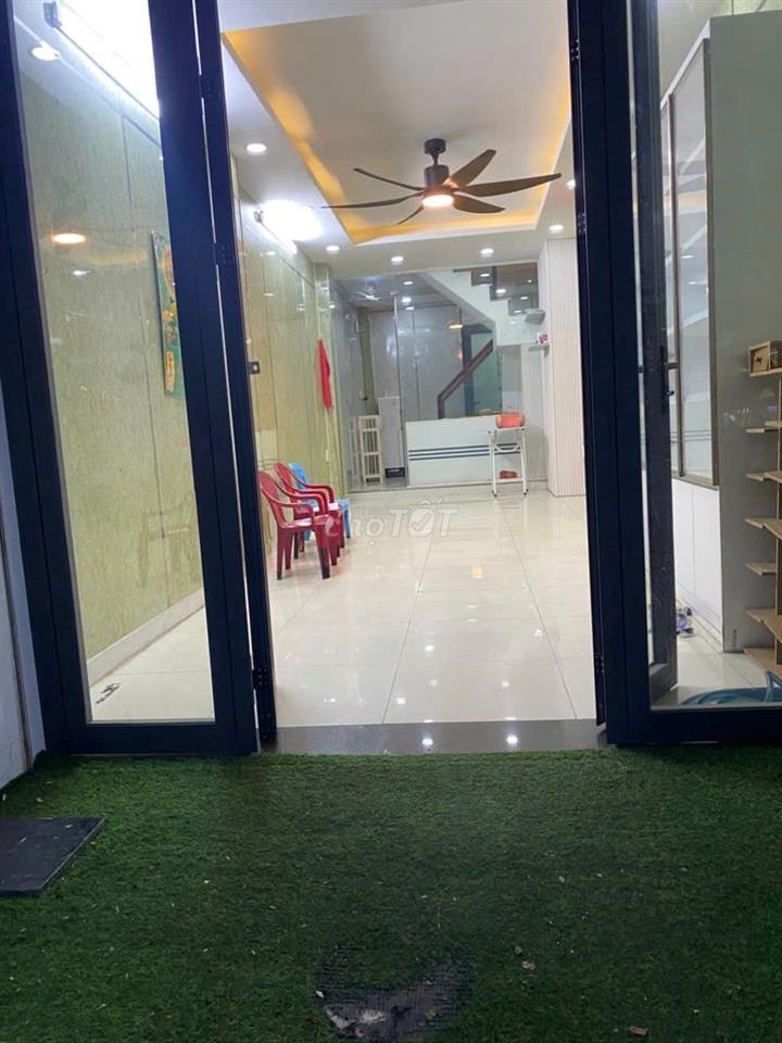 CHO THUÊ NHÀ MẶT TIỀN TRẦN TUẤN KHẢI, QUẬN 5 – 25 TRIỆU/THÁNG